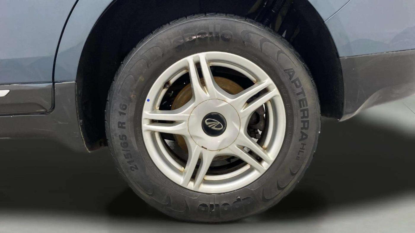 2018 Mahindra MARAZZO M6 7 STR, Diesel, Manual, 46,855 km, Left Rear Wheel