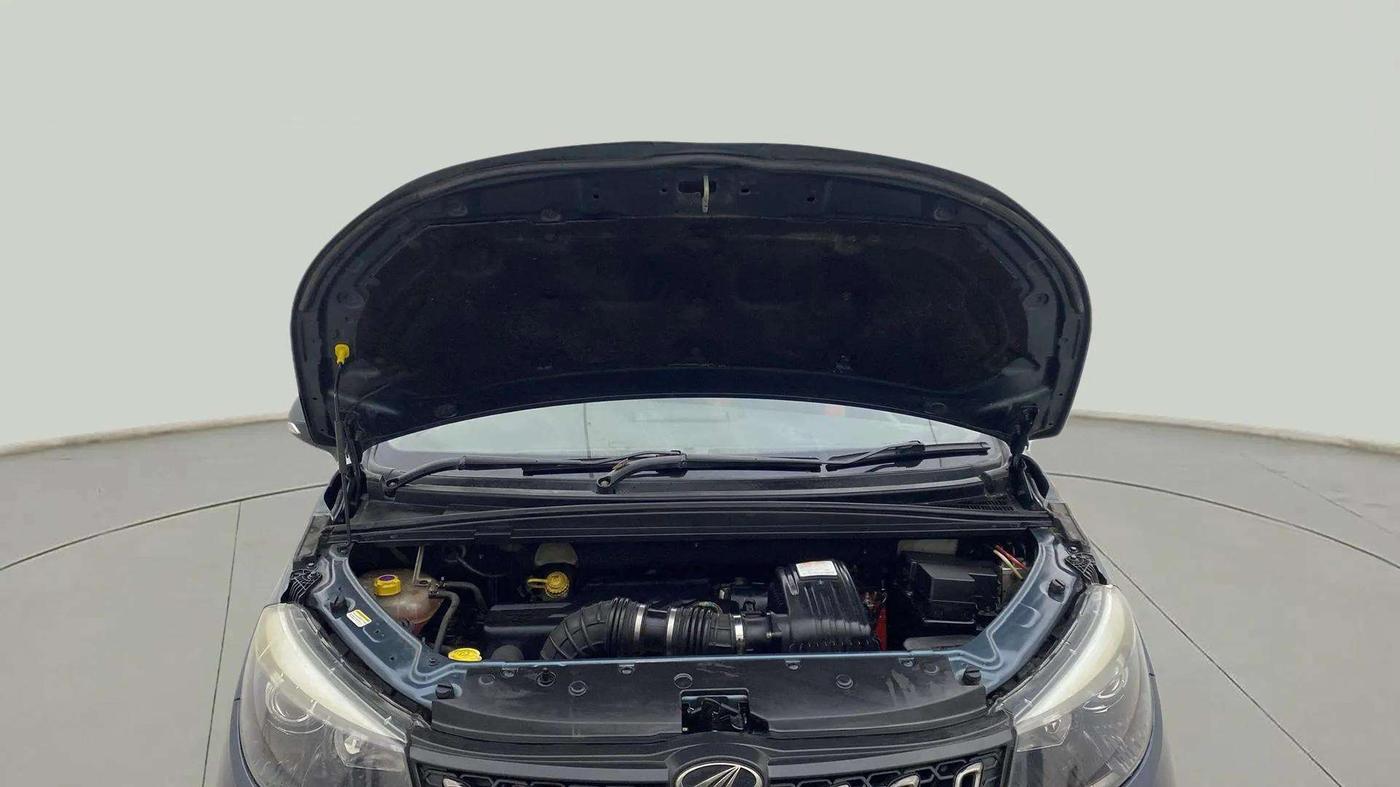 2018 Mahindra MARAZZO M6 7 STR, Diesel, Manual, 46,855 km, Open Bonet