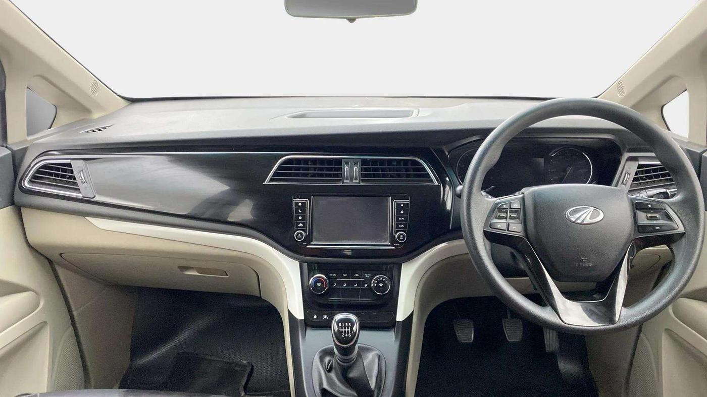 2018 Mahindra MARAZZO M6 7 STR, Diesel, Manual, 46,855 km, Dashboard