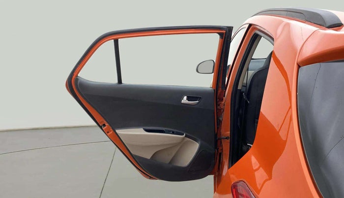 2017 Hyundai Grand i10 SPORTZ (O) AT 1.2 KAPPA VTVT, Petrol, Automatic, 1,13,983 km, LHS Rear Door