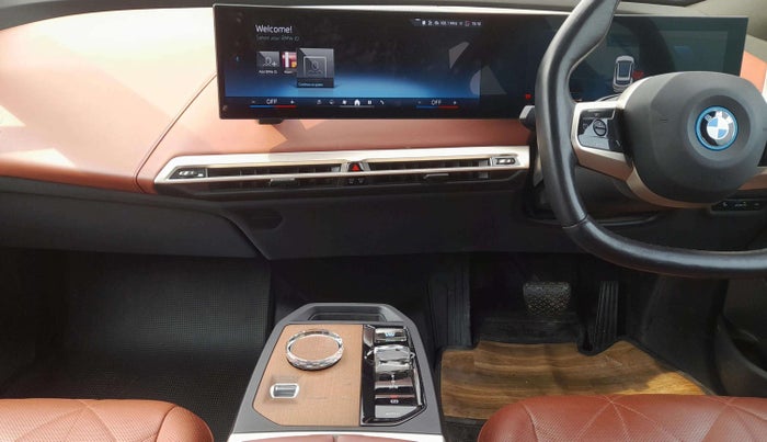 2023 BMW iX XDRIVE40 , Electric, Automatic, 3,237 km, Air Conditioner