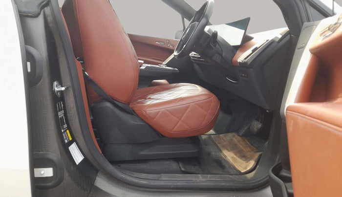 2023 BMW iX XDRIVE40 , Electric, Automatic, 3,237 km, Driver Side Adjustment Panel