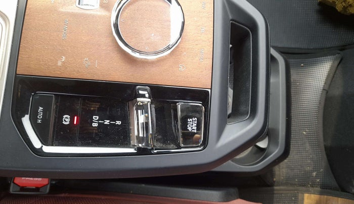 2023 BMW iX XDRIVE40 , Electric, Automatic, 3,237 km, Gear Lever