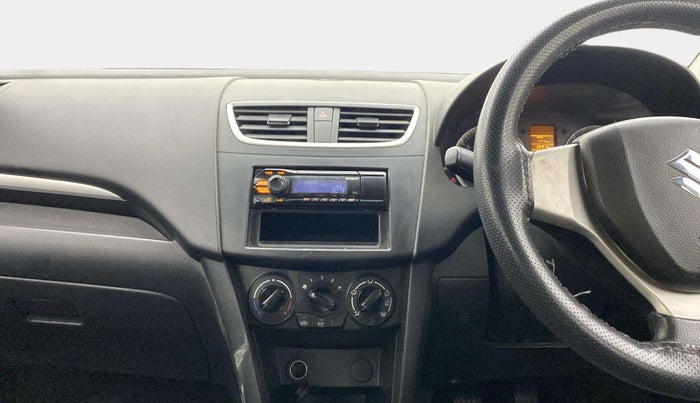 2014 Maruti Swift VXI, Petrol, Manual, 39,893 km, Air Conditioner