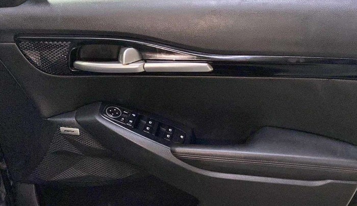 2022 KIA SELTOS GTX PLUS 1.4 PETROL, Petrol, Manual, 43,230 km, Driver Side Door Panels Control