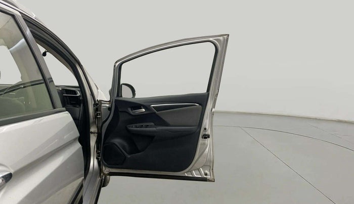 2018 Honda WR-V 1.5L I-DTEC VX MT, Diesel, Manual, 1,37,457 km, RHS Front Door