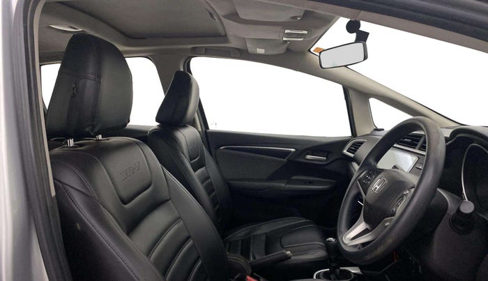 2018 Honda WR-V 1.5L I-DTEC VX MT, Diesel, Manual, 1,37,457 km, Right Side Front Door Cabin