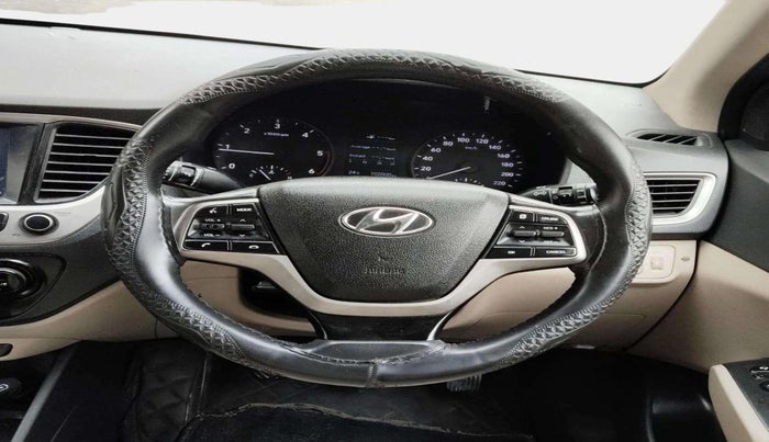 2019 Hyundai Verna 1.6 SX (O) CRDI MT, Diesel, Manual, 1,02,000 km, Steering Wheel Close Up