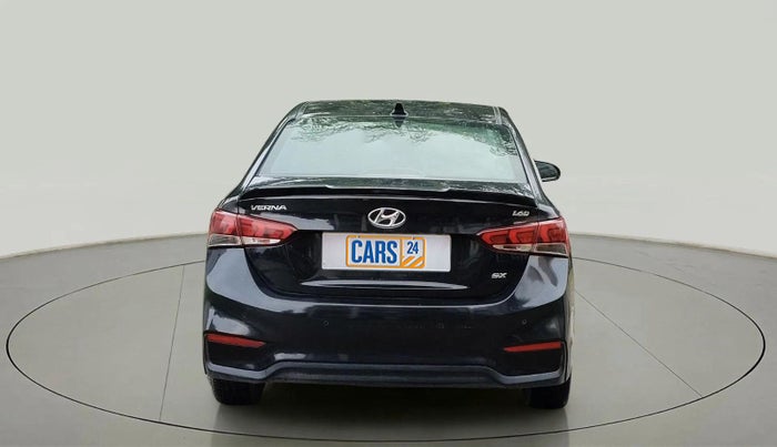 2019 Hyundai Verna 1.6 SX (O) CRDI MT, Diesel, Manual, 1,02,000 km, Back/Rear