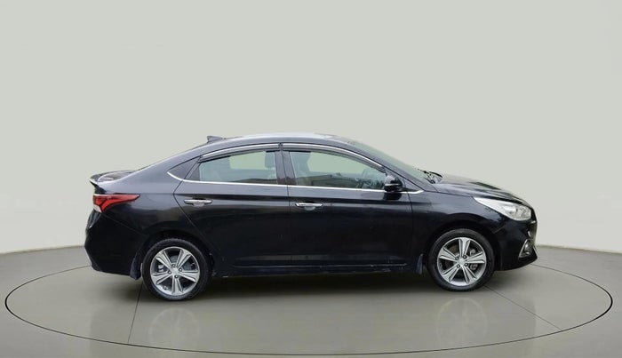 2019 Hyundai Verna 1.6 SX (O) CRDI MT, Diesel, Manual, 1,02,000 km, Right Side View