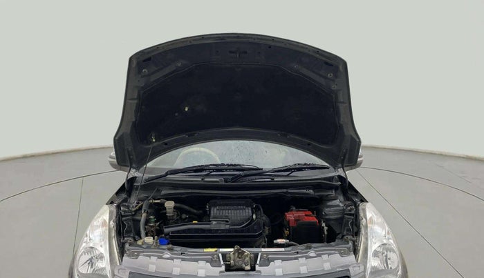 2014 Maruti Swift VXI, Petrol, Manual, 65,041 km, Open Bonet