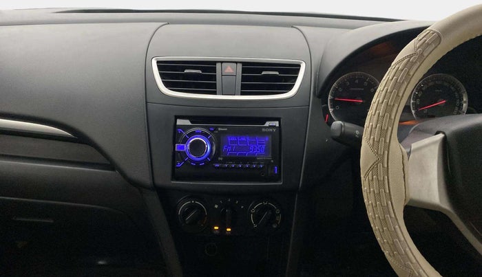 2014 Maruti Swift VXI, Petrol, Manual, 65,041 km, Air Conditioner