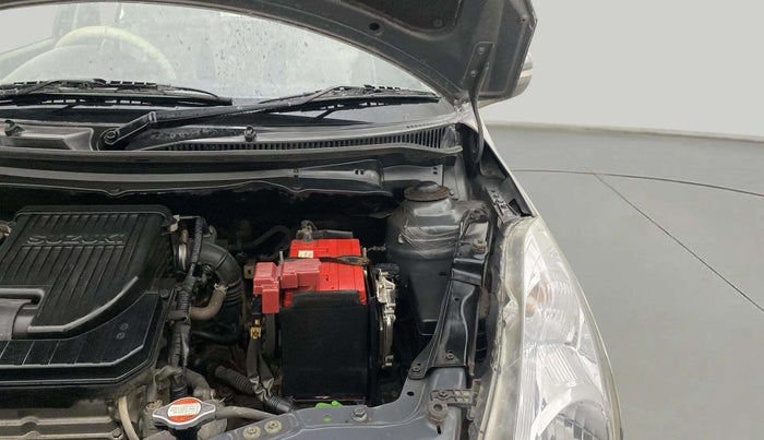 2014 Maruti Swift VXI, Petrol, Manual, 65,041 km, Engine View - Left