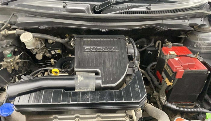 2014 Maruti Swift VXI, Petrol, Manual, 65,041 km, Engine View