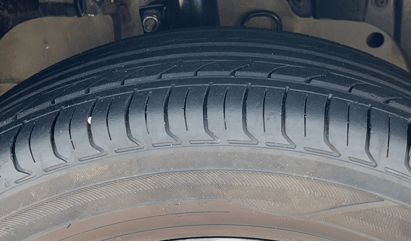2015 Ford Ecosport TITANIUM 1.5L PETROL AT, Petrol, Automatic, 97,623 km, Left Front Tyre Tread