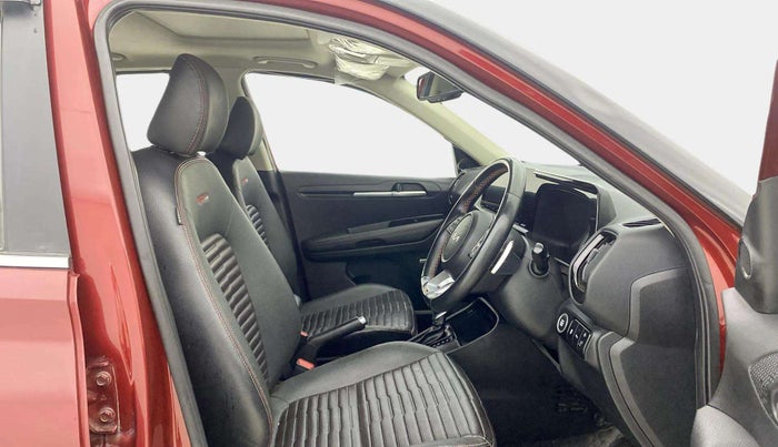 2021 KIA SONET GTX PLUS 1.0 DCT DUAL TONE, Petrol, Automatic, 45,831 km, Right Side Front Door Cabin