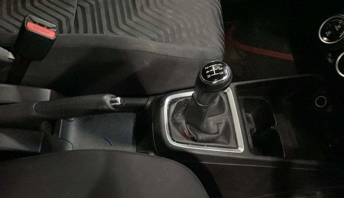 2018 Maruti Swift ZXI PLUS, Petrol, Manual, 61,357 km, Gear Lever