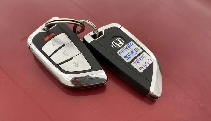 2021 Honda WR-V 1.5L I-DTEC VX MT, Diesel, Manual, 82,546 km, Key Close Up