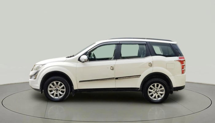 2016 Mahindra XUV500 W10 AT, Diesel, Automatic, 1,05,024 km, Left Side