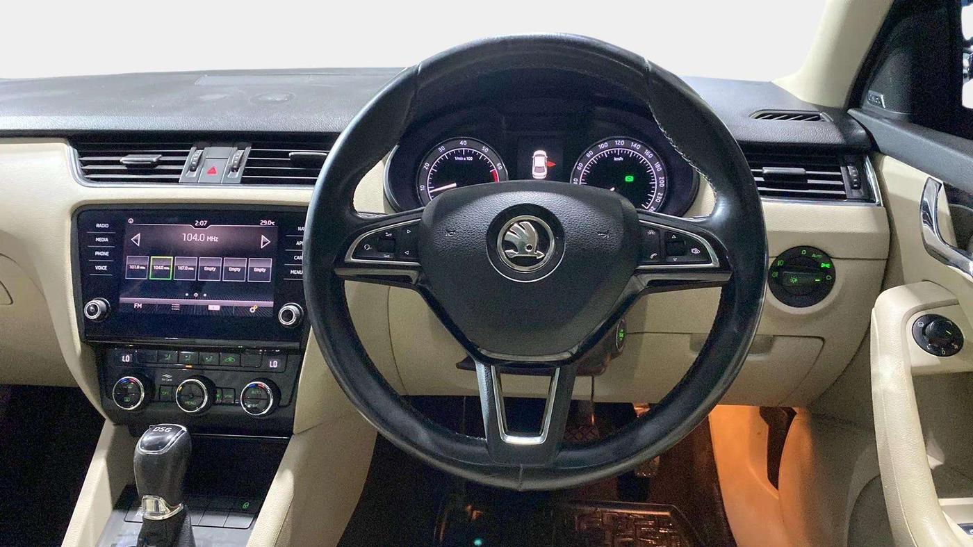 2018 Skoda Octavia L&K 1.8 TSI AT, Petrol, Automatic, 51,352 km, Steering Wheel Close Up