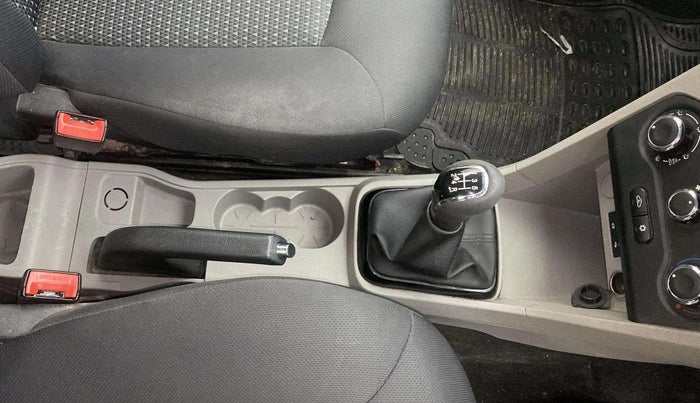 2018 Tata Tiago XZ PETROL, Petrol, Manual, 43,507 km, Gear Lever