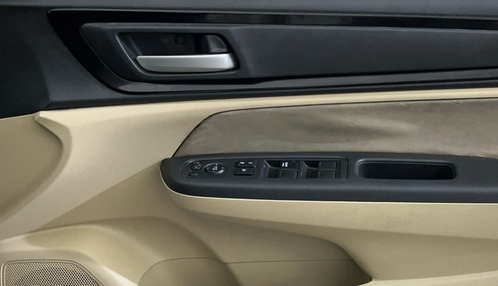 2019 Honda Amaze 1.2L I-VTEC VX CVT, CNG, Automatic, 63,328 km, Driver Side Door Panels Control