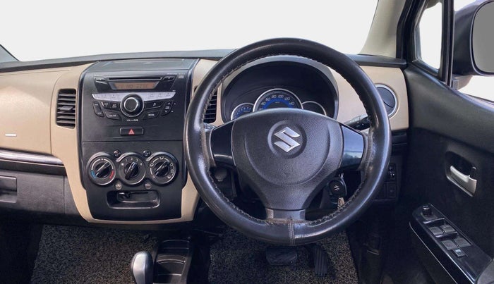 2018 Maruti Wagon R 1.0 VXI AMT, Petrol, Automatic, 27,852 km, Steering Wheel Close Up