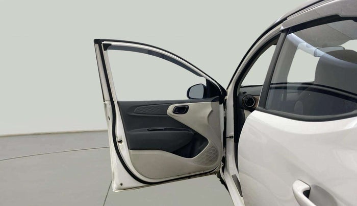 2023 Hyundai AURA S 1.2 CNG, CNG, Manual, 50,609 km, LHS Front Door