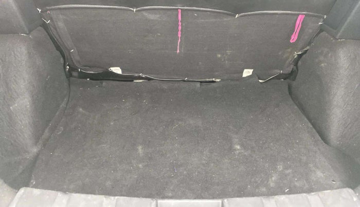2021 Tata NEXON XM SUNROOF DIESEL, Diesel, Manual, 63,546 km, Boot Inside
