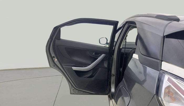 2021 Tata NEXON XM SUNROOF DIESEL, Diesel, Manual, 63,546 km, LHS Rear Door