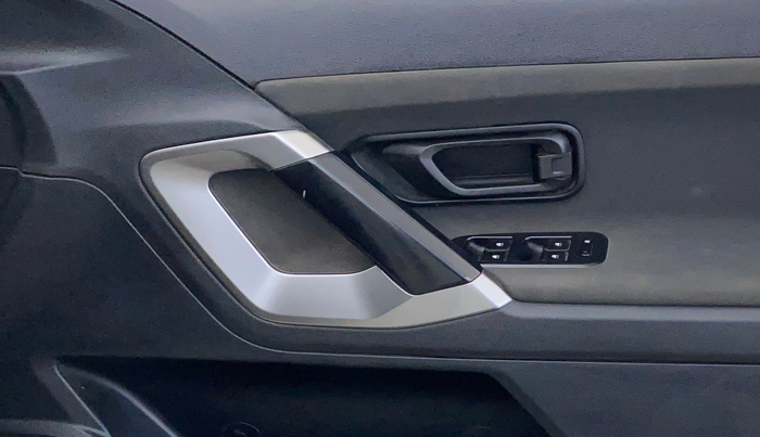 2020 Tata Harrier XM 2.0L KRYOTEC, Diesel, Manual, 95,754 km, Driver Side Door Panels Control