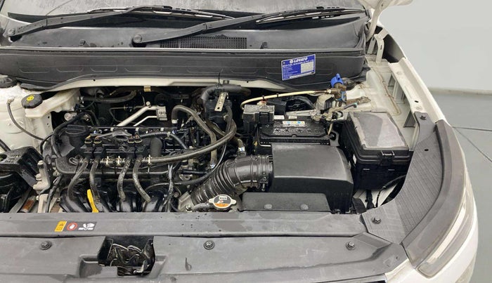 2021 Hyundai VENUE S+ 1.2, CNG, Manual, 73,564 km, Engine View - Left