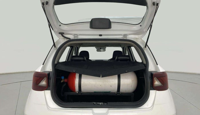 2021 Hyundai VENUE S+ 1.2, CNG, Manual, 73,564 km, Boot Open Zoomed View