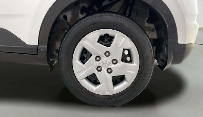 2021 Hyundai VENUE S+ 1.2, CNG, Manual, 73,564 km, Left Rear Wheel