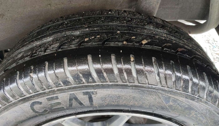 2019 Maruti New Wagon-R VXI 1.0 AMT, Petrol, Automatic, 82,206 km, Left Rear Tyre Tread