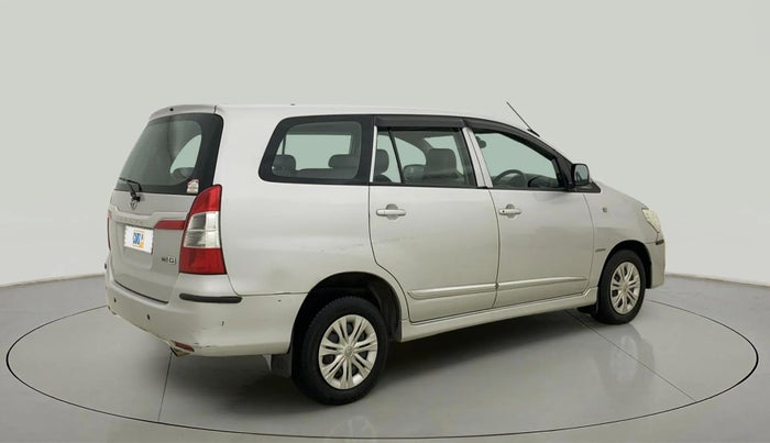2014 Toyota Innova 2.5 GX 8 STR, Diesel, Manual, 50,727 km, Right Back Diagonal
