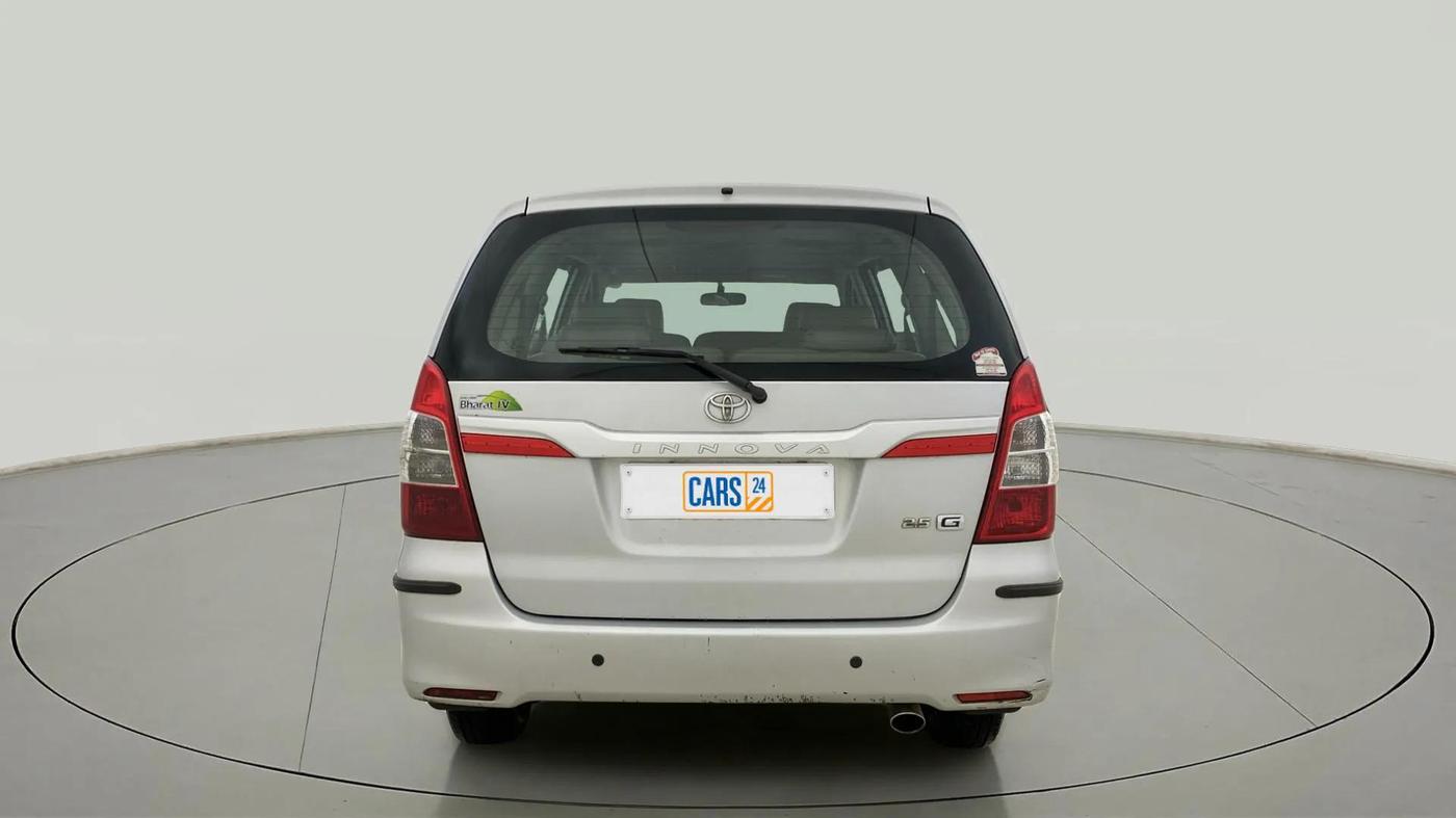 2014 Toyota Innova 2.5 GX 8 STR, Diesel, Manual, 50,727 km, Back/Rear