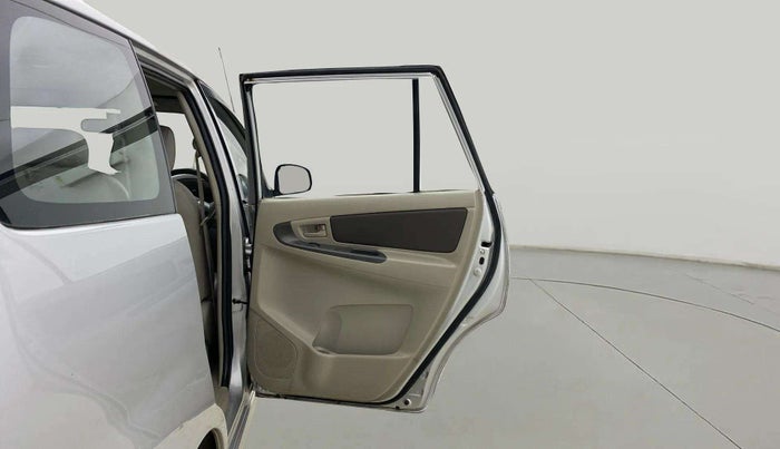 2014 Toyota Innova 2.5 GX 8 STR, Diesel, Manual, 50,727 km, RHS Rear Door