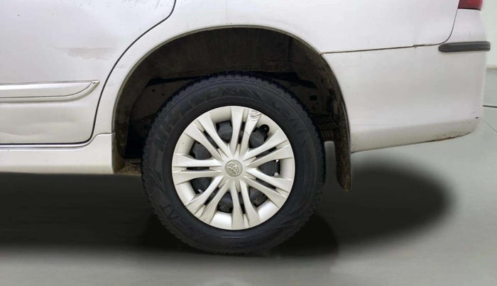 2014 Toyota Innova 2.5 GX 8 STR, Diesel, Manual, 50,727 km, Left Rear Wheel
