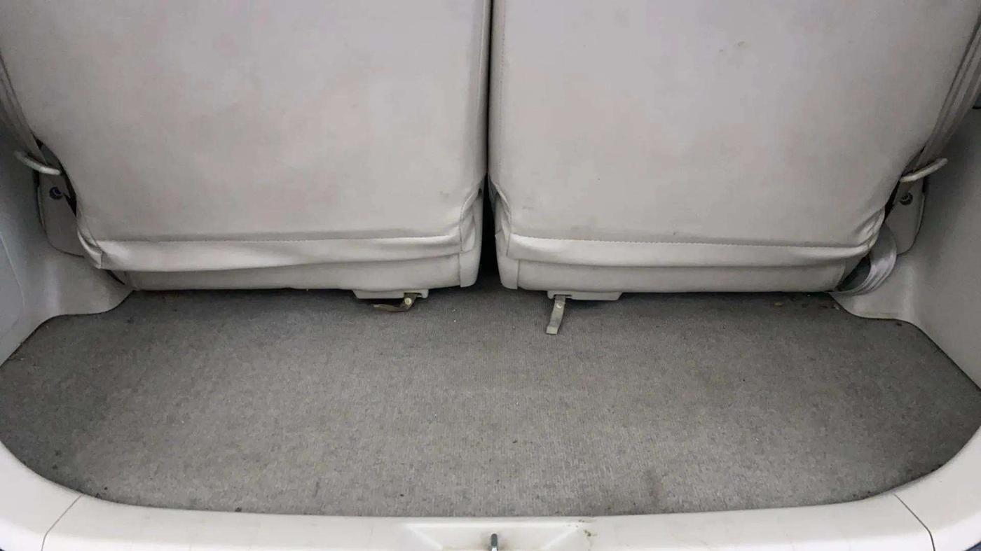 2014 Toyota Innova 2.5 GX 8 STR, Diesel, Manual, 50,727 km, Boot Open Zoomed View