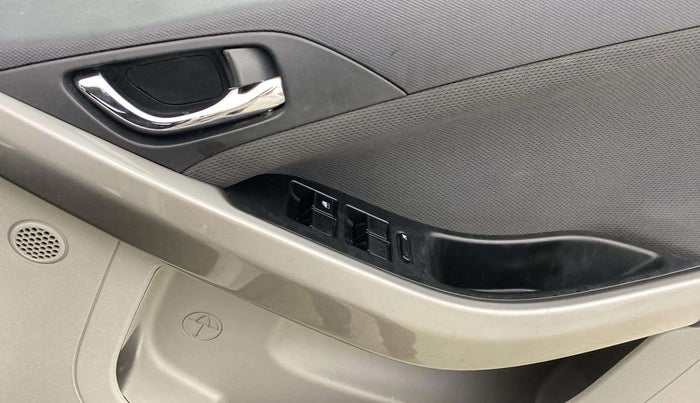 2019 Tata NEXON XZ PLUS PETROL, Petrol, Manual, 63,684 km, Driver Side Door Panels Control