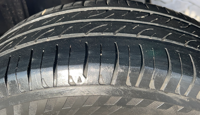 2021 Maruti Alto LXI O, Petrol, Manual, 57,757 km, Right Front Tyre Tread