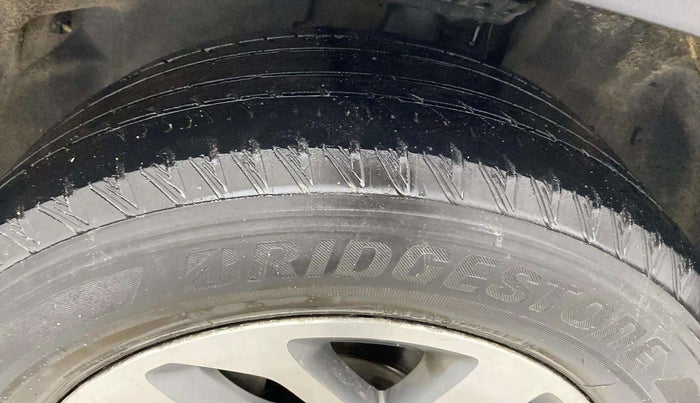 2021 Tata Safari XZ PLUS, Diesel, Manual, 90,540 km, Left Front Tyre Tread