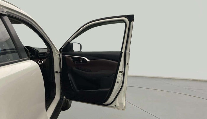 2023 Maruti Grand Vitara SIGMA SMART HYBRID, Petrol, Manual, 43,018 km, RHS Front Door