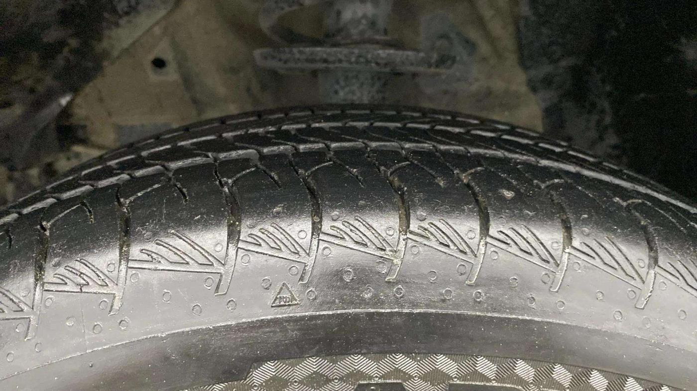 2023 Maruti Grand Vitara SIGMA SMART HYBRID, Petrol, Manual, 43,018 km, Left Front Tyre Tread