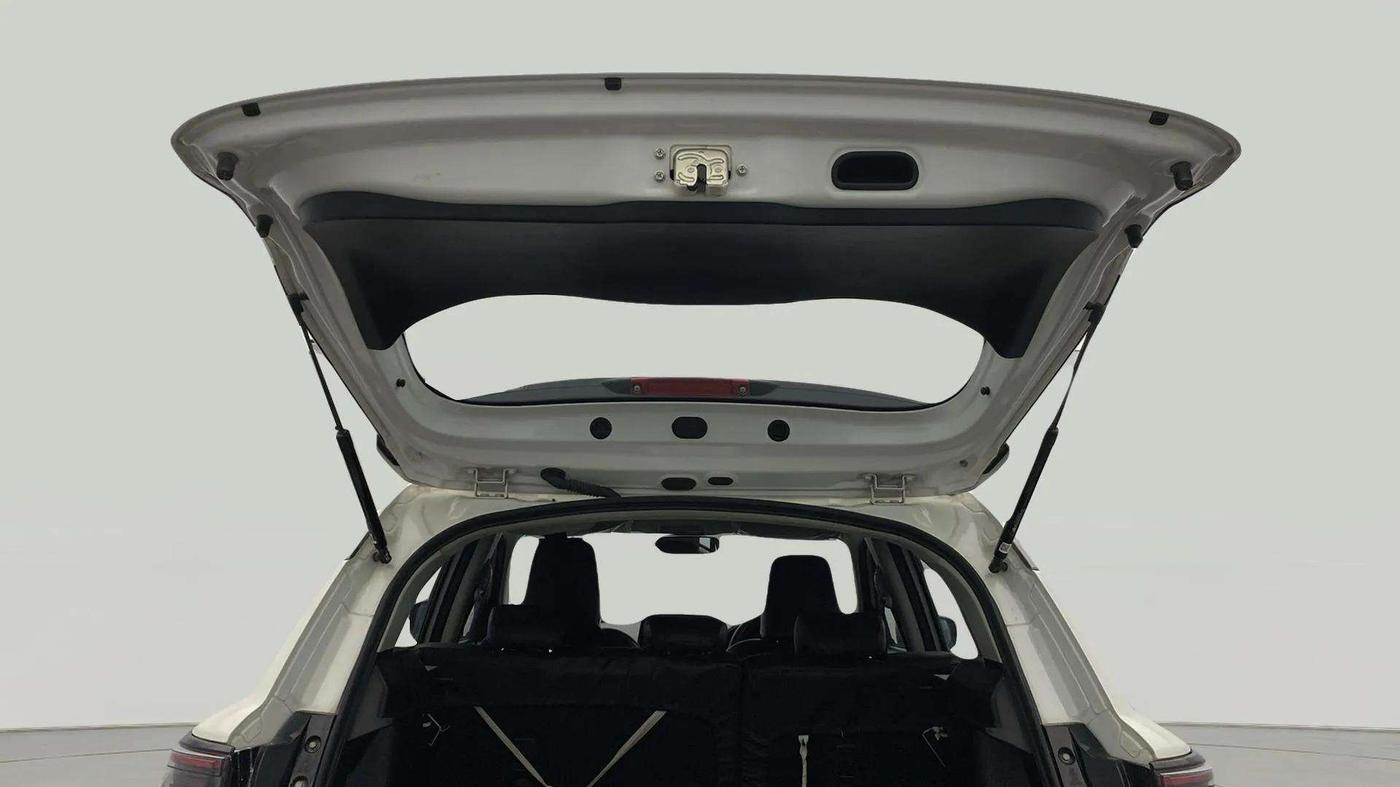 2023 Maruti Grand Vitara SIGMA SMART HYBRID, Petrol, Manual, 43,018 km, Boot Door Open