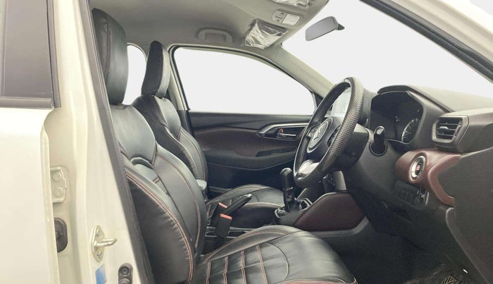 2023 Maruti Grand Vitara SIGMA SMART HYBRID, Petrol, Manual, 43,018 km, Right Side Front Door Cabin