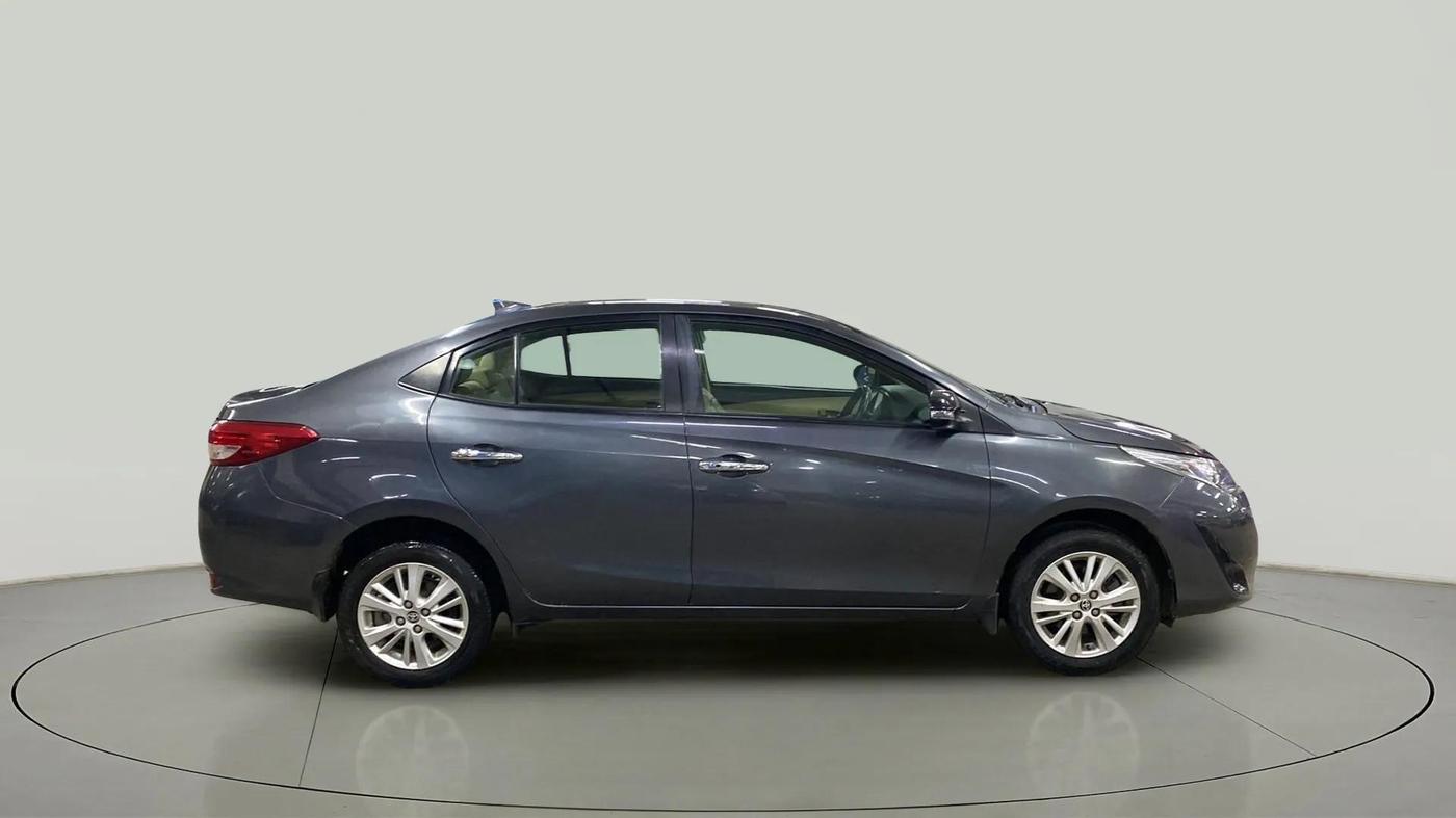 2020 Toyota YARIS VX CVT, Petrol, Automatic, 28,854 km, Right Side View