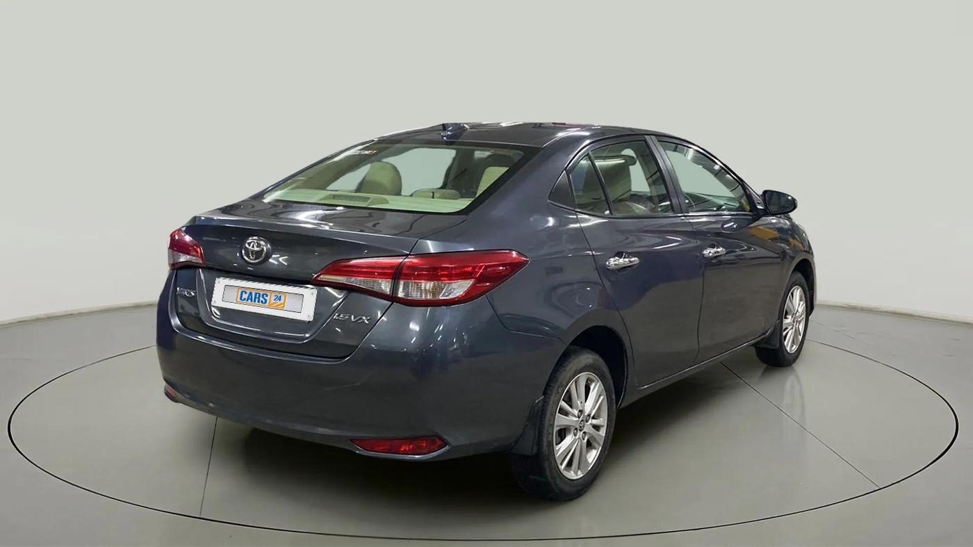 2020 Toyota YARIS VX CVT, Petrol, Automatic, 28,854 km, Right Back Diagonal
