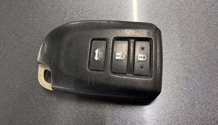 2020 Toyota YARIS VX CVT, Petrol, Automatic, 28,830 km, Key Close Up